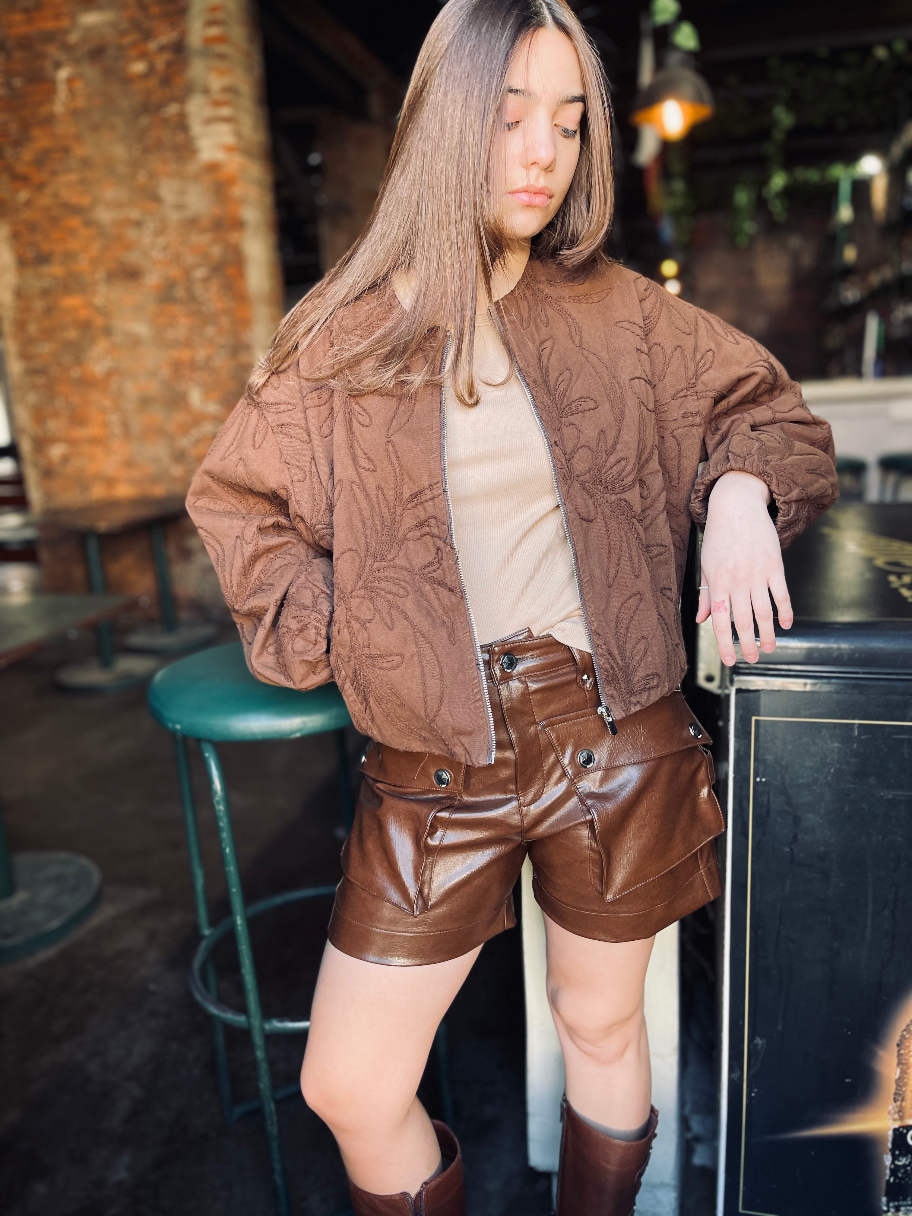 Short de cuero - Image 2